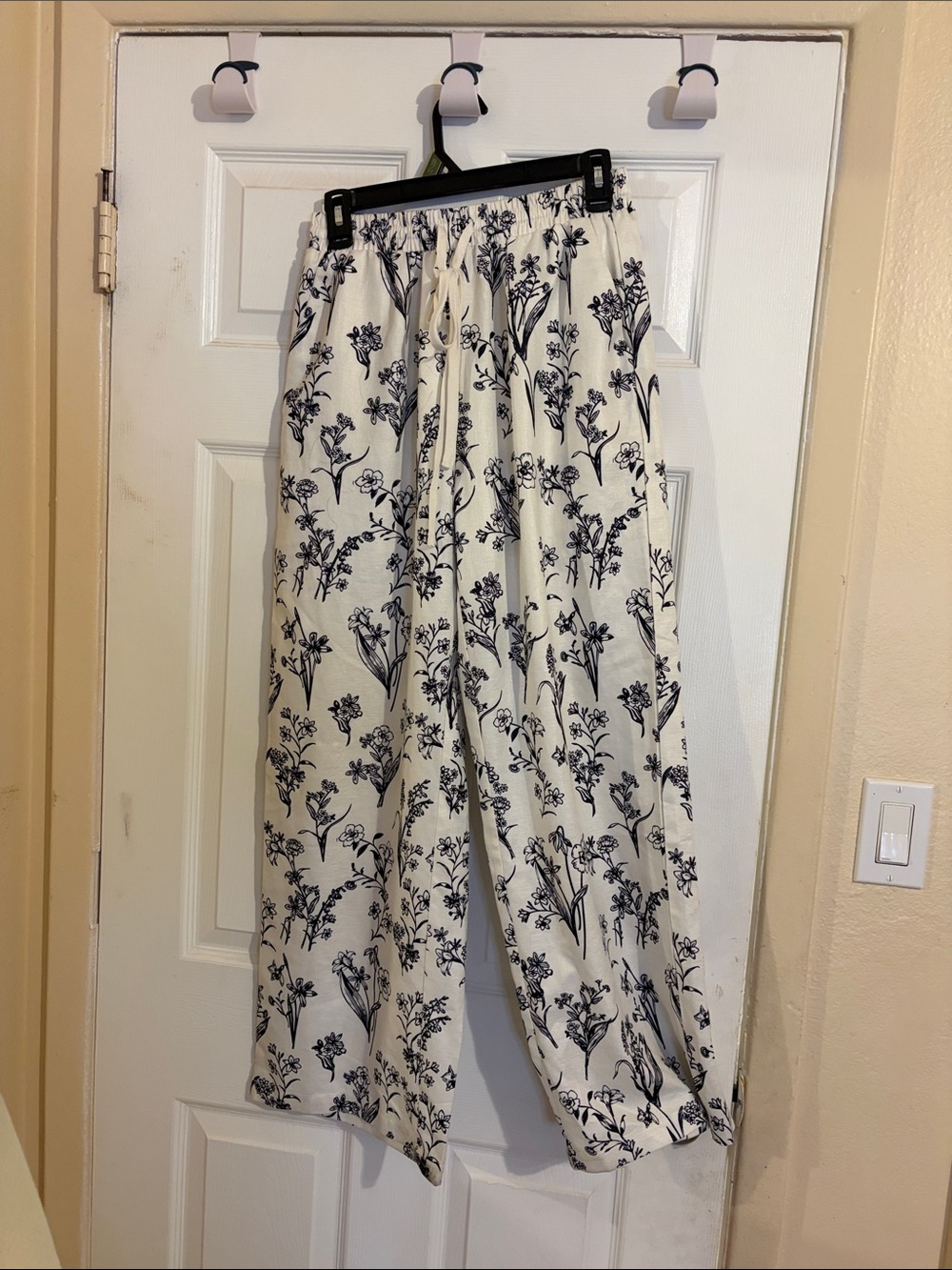 Monochrome Elegance: The YOZY Floral Collection